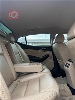 نيسان ماكسيما